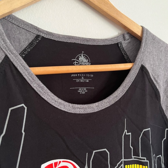 The Incredibles T-Shirt / One Strong Dad / Disney / Large / NEW - Picture 3 of 5